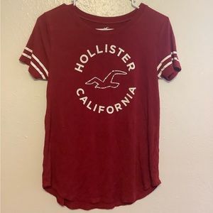 Burgundy Hollister T-shirt, XS, Worn a couple of times